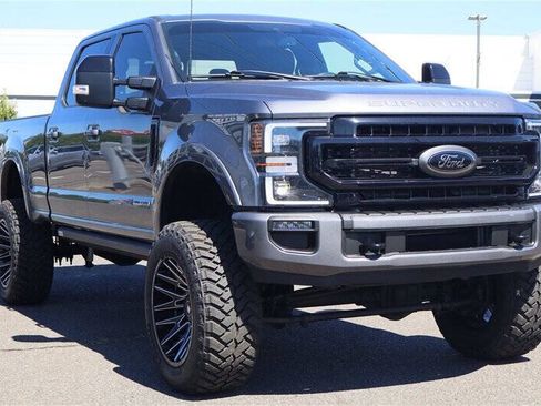 Used 2022 Ford F250 Lariat w/ Tremor Off-Road Package AWD/4WD image 8