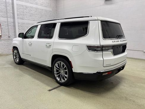 Used 2023 Jeep Grand Wagoneer Series II AWD/4WD image 6