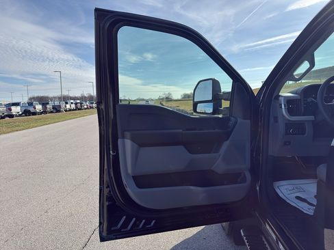 New 2026 Ford F450 XL w/ FX4 Off-Road Package image 17