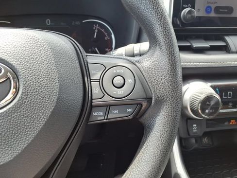 Certified 2025 Toyota RAV4 XLE AWD/4WD image 16