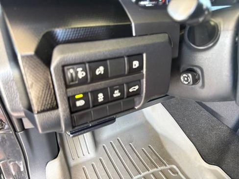 Used 2026 Toyota 4Runner Limited AWD/4WD image 15