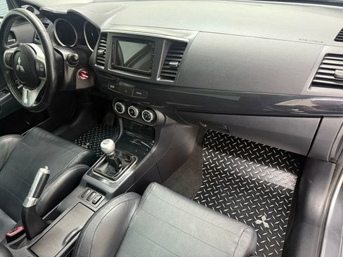 Used 2014 Mitsubishi Lancer Evolution GSR image 9