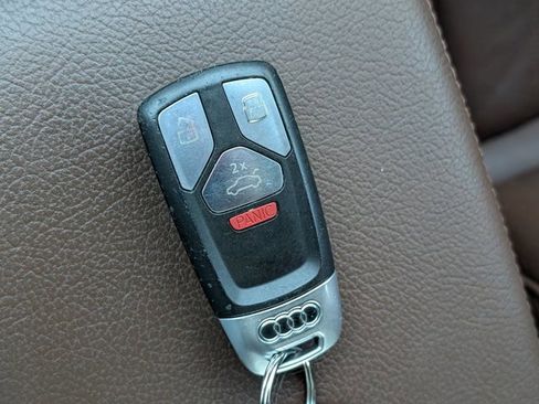 Used 2019 Audi A4 2.0T Premium w/ Convenience Package image 32