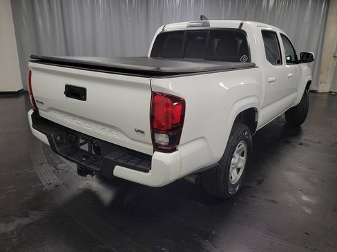 Used 2022 Toyota Tacoma SR AWD/4WD image 8