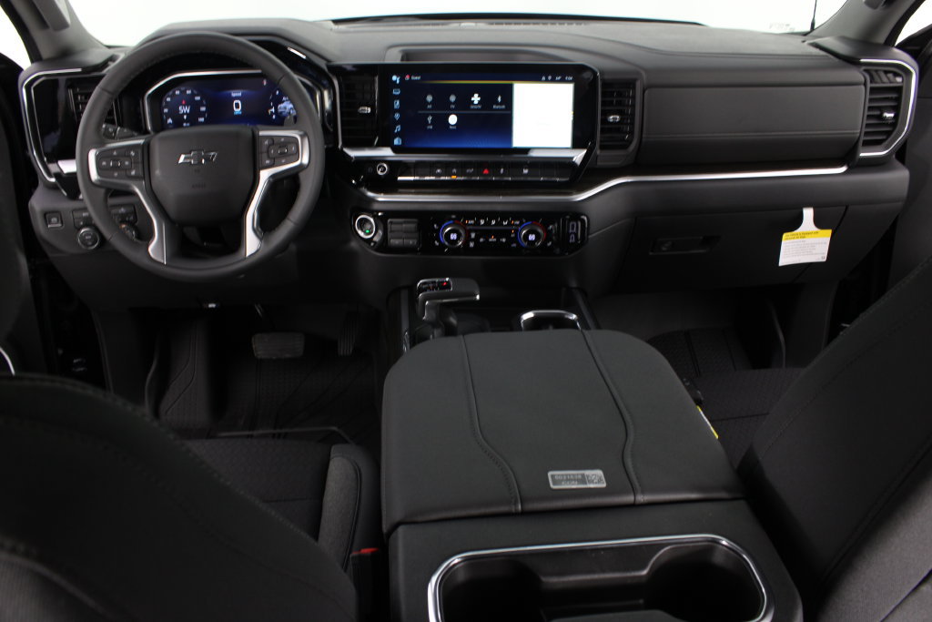 New 2026 Chevrolet Silverado 1500 RST w/ Redline Edition AWD/4WD image 9