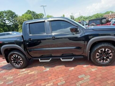 Used 2023 Nissan Frontier PRO-4X w/ Pro Convenience Package AWD/4WD image 2