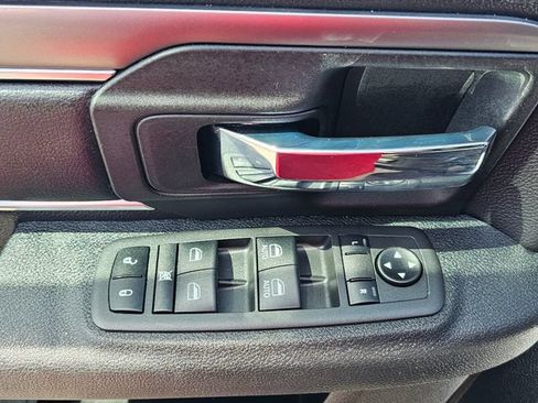 Used 2022 RAM 1500 Warlock AWD/4WD image 12