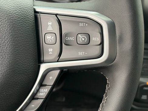 New 2026 RAM 2500 Big Horn AWD/4WD image 18