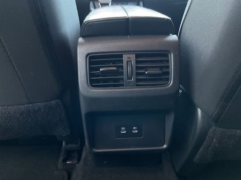 Used 2025 Nissan Rogue SV image 19