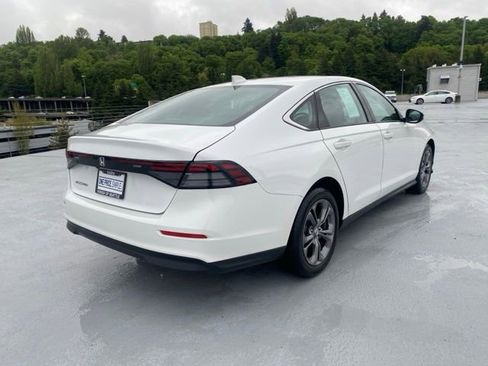 Certified 2023 Honda Accord EX image 12