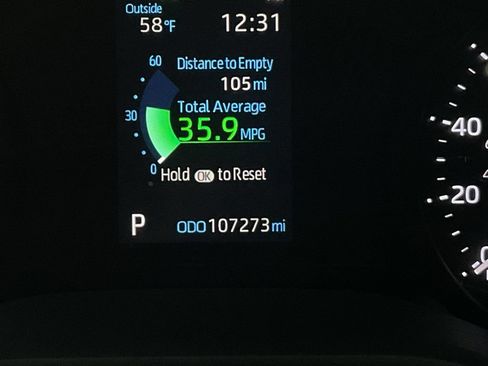 Used 2023 Toyota Sienna LE AWD/4WD image 38