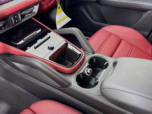 New 2026 Porsche Cayenne E-Hybrid image 21