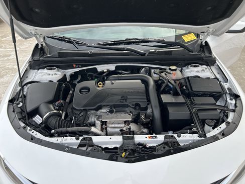 Used 2020 Chevrolet Malibu LT w/ Fleet LT Safety Plus Package image 9