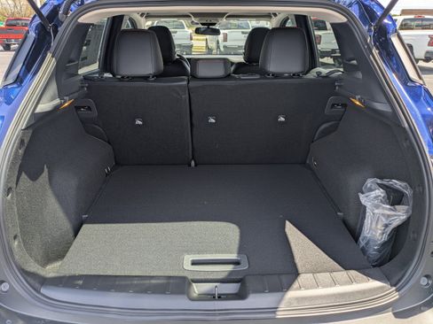 New 2026 Nissan Kicks SR FWD image 13