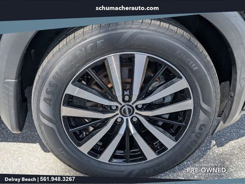 Used 2023 Nissan Pathfinder Platinum w/ Cargo Package AWD/4WD image 17