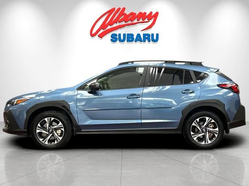 Used 2024 Subaru Crosstrek 2.0i Premium image 8