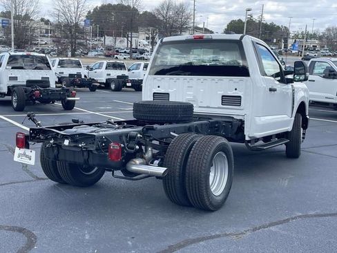New 2026 Ford F350 XL w/ XL Chrome Package image 3