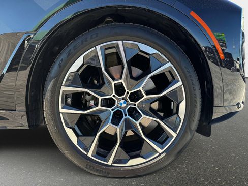 Used 2026 BMW X7 M60i image 18