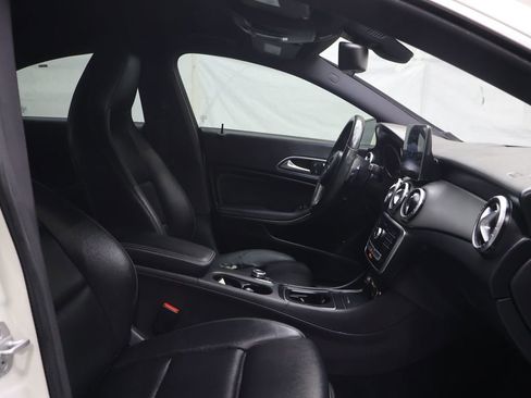 Used 2018 Mercedes-Benz CLA 250 image 10