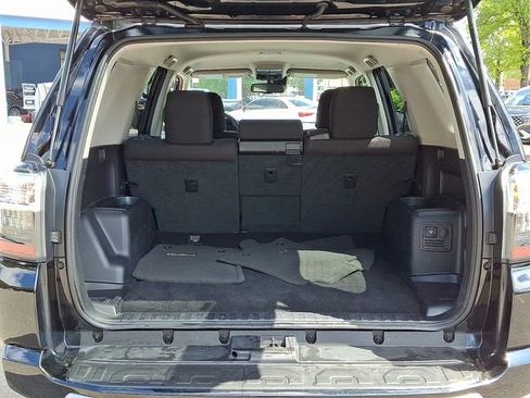 Used 2024 Toyota 4Runner TRD Off-Road image 33