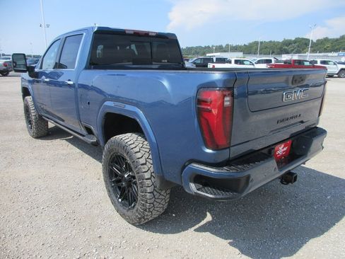 New 2026 GMC Sierra 2500 Denali Ultimate AWD/4WD image 11