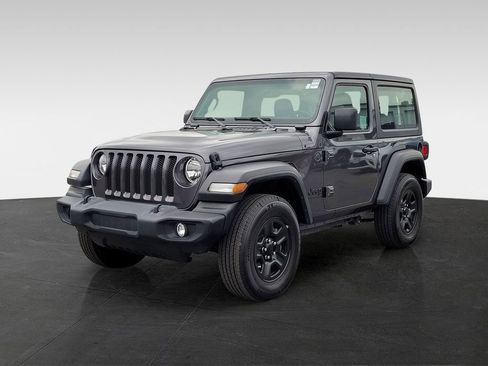 Used 2023 Jeep Wrangler Sport AWD/4WD image 8