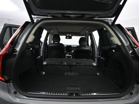 New 2026 Volvo XC90 B5 Plus w/ Protection Package AWD/4WD image 19