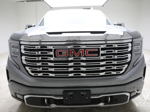 Used 2023 GMC Sierra 1500 Denali w/ Denali Reserve Package AWD/4WD image 7