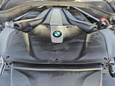 Used 2016 BMW X5 xDrive50i AWD/4WD image 32