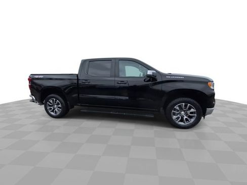 Used 2023 Chevrolet Silverado 1500 LT image 3