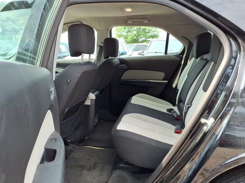 Used 2010 Chevrolet Equinox LS FWD image 9