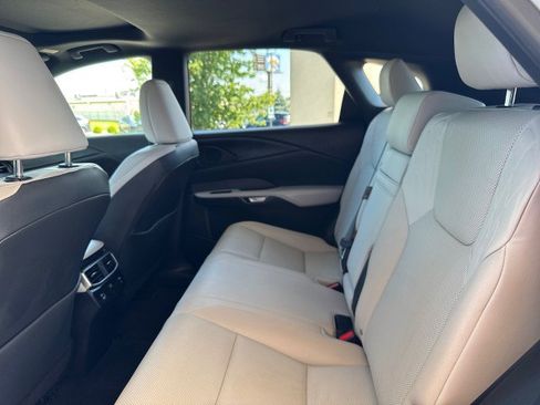 Used 2023 Lexus RX 350 Premium w/ Cold Area Package AWD/4WD image 7