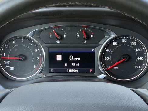 Used 2023 GMC Acadia SLT FWD image 33