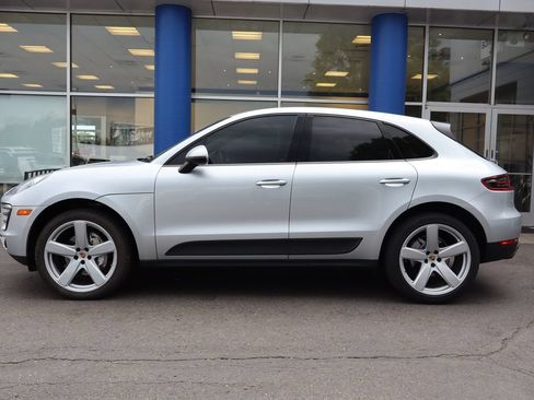 Used 2016 Porsche Macan S AWD/4WD image 2