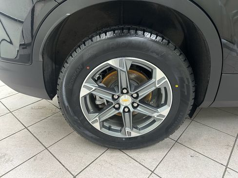 Used 2025 Chevrolet Blazer LT AWD/4WD image 14