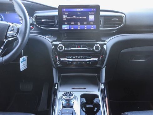 Used 2022 Ford Explorer ST w/ ST Street Pack image 14