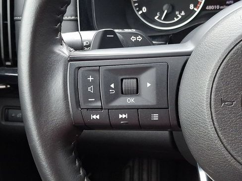 Used 2024 Nissan Pathfinder SV AWD/4WD image 22