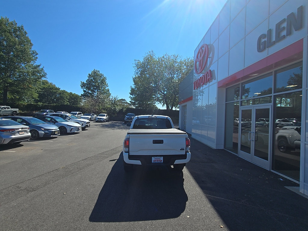 Certified 2023 Toyota Tacoma TRD Sport AWD/4WD image 5