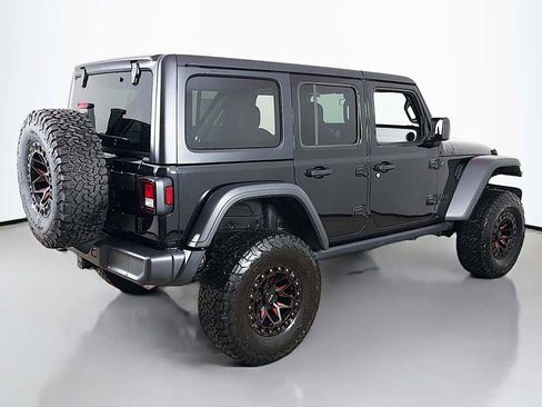 Used 2024 Jeep Wrangler Willys image 7