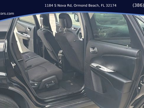 Used 2017 Dodge Journey SE w/ Flexible Seating Group image 11