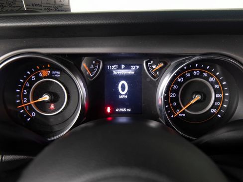 Used 2021 Jeep Wrangler Sport AWD/4WD image 15