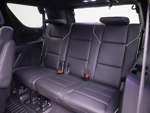 Used 2021 Cadillac Escalade Premium Luxury AWD/4WD image 26