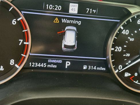 Used 2021 Nissan Rogue SL w/ Premium Package FWD image 12
