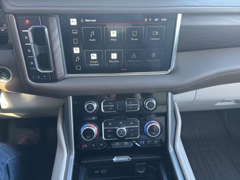 Used 2022 GMC Yukon XL Denali w/ Denali Ultimate Package image 22