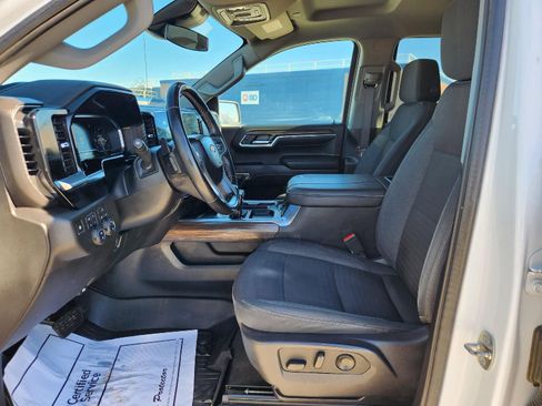 Used 2024 Chevrolet Silverado 1500 LT image 23