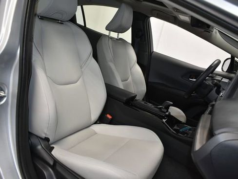 Used 2024 Toyota Prius XLE AWD/4WD image 30