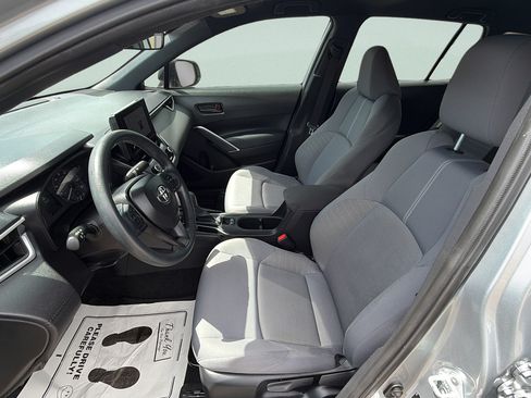 Used 2025 Toyota Corolla Cross AWD Hybrid image 18