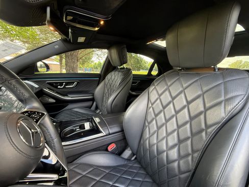 Used 2023 Mercedes-Benz S 580 4MATIC Sedan image 19