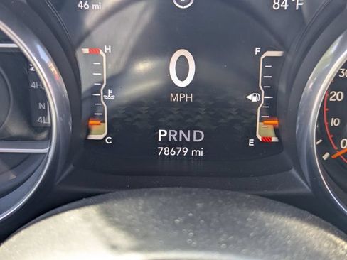 Used 2018 Jeep Wrangler Unlimited Sahara w/ Uconnect 4C Nav & Sound Group AWD/4WD image 13