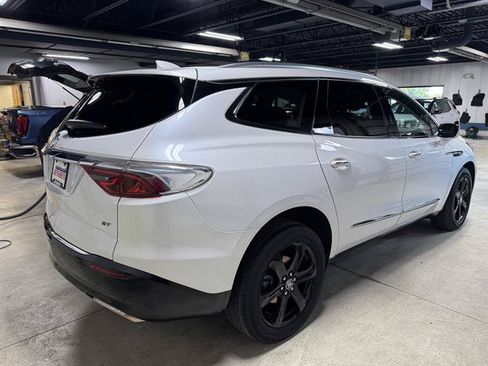 Certified 2023 Buick Enclave Essence w/ Experience Buick Package AWD/4WD image 3